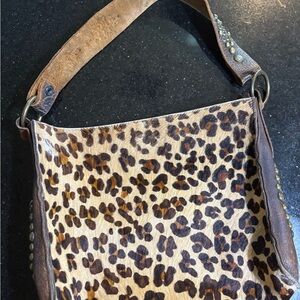 Leopard Pattern Shoulder Bag with Brown Accents
